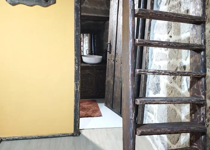 Kır Evi Caserio Rectoral Desteriz